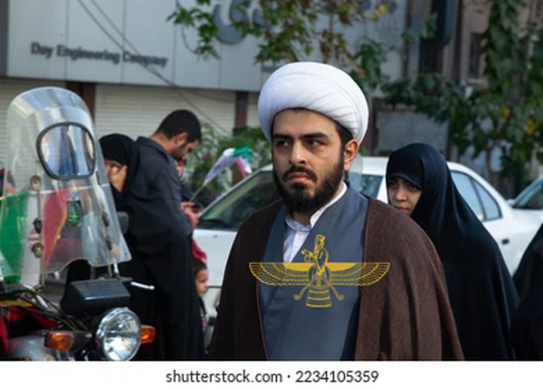 Poust-andâzi : comment les fossoyeurs et ennemis de l&rsquo;iranité se sont déguisés en patriotes